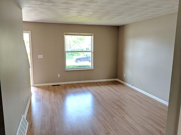 Living Room, Brand New Energy Efficient Windows
