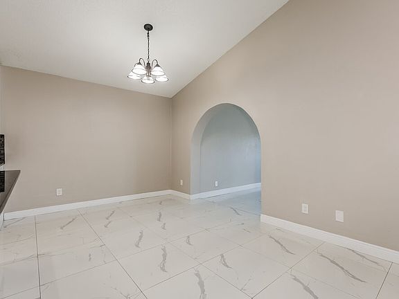 5th image of 1735 Tarah Trace Dr