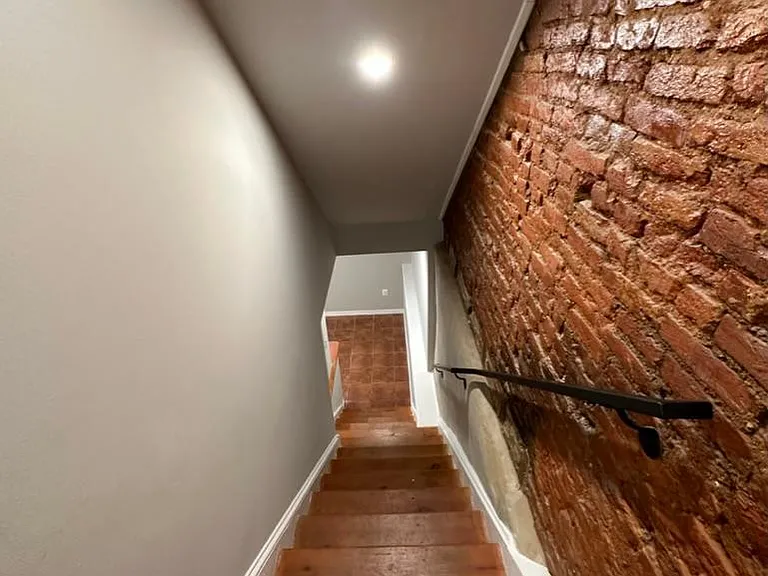 2022 Fairmount Ave #1F — Photo 15