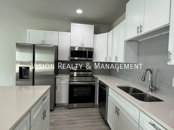 8330 Triple Crown Dr, Douglasville, GA 30134