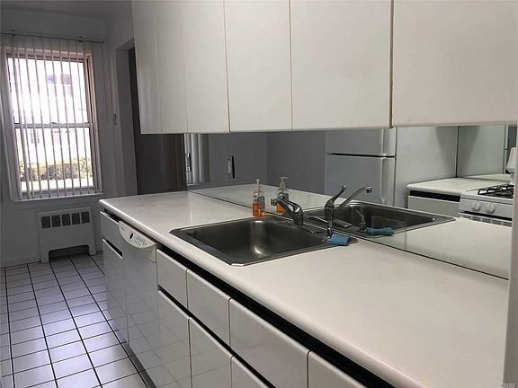 4th image of 284 Central Ave APT B2