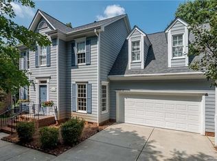 542 Stanhope Ln, Matthews, NC 28105