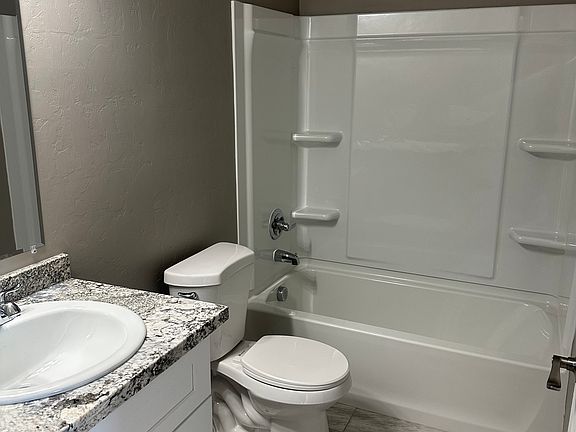5th image of 1133 N 14th Ave