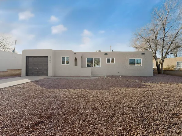 3209 Palomas Dr NE, Albuquerque, NM 87110