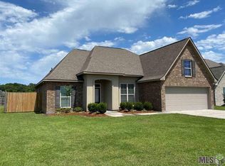 16224 Wishing Stone Dr, Prairieville, LA 70769