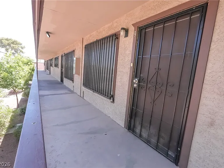 585 S Royal Crest Cir #9 — Photo 10
