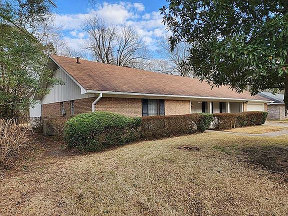 2nd image of 2908 Longwood Dr