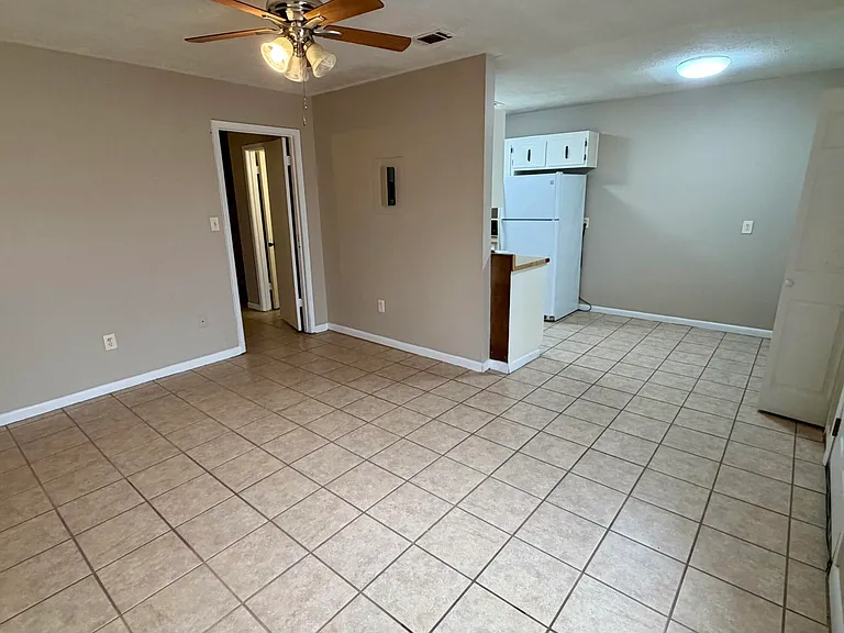 600 N Highway 22a Rd #3 — Photo 2
