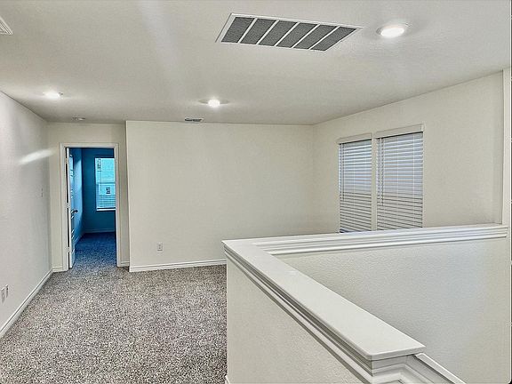 3rd image of 4955 Usaa Blvd #79
