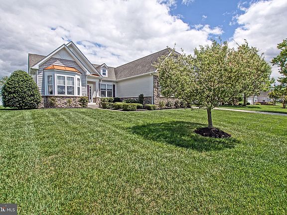3rd image of 18233 Seagrass Ct