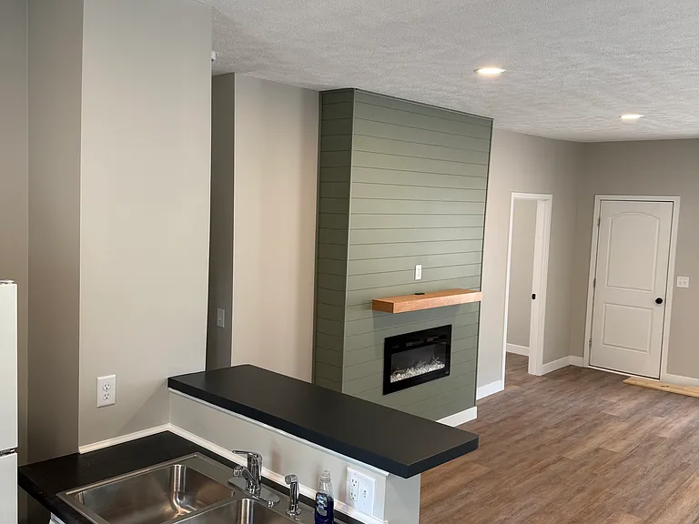 2251 Dudley St — Photo 10