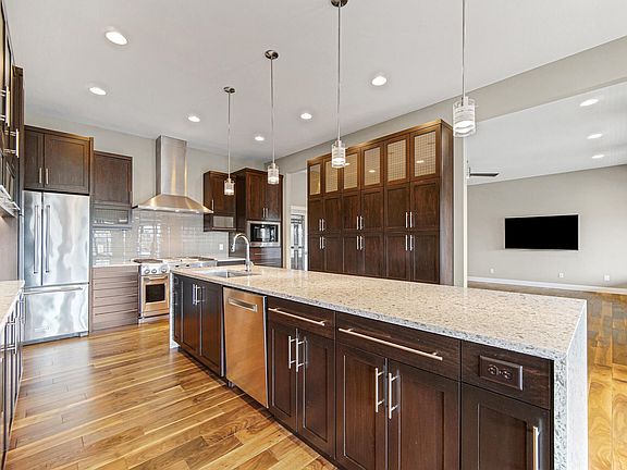 4th image of 9710 Genevieve Dr