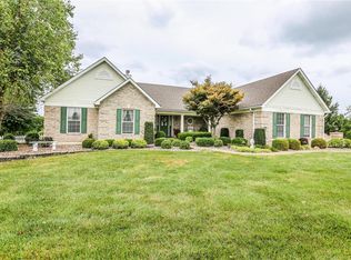 506 Meadowfield Ln, Wentzville, MO 63385