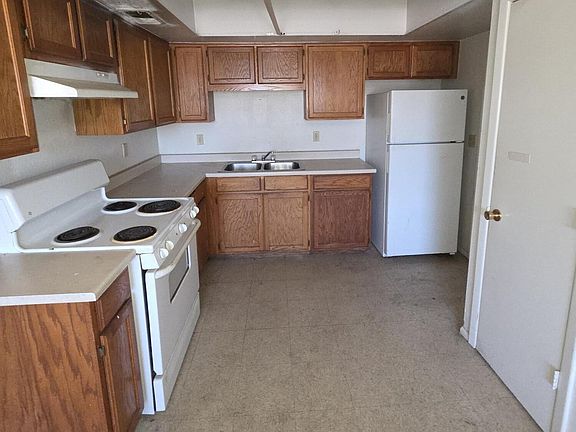5th image of 10436 N 37TH Avenue