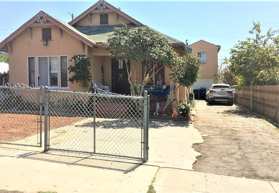 1st image of 3228 Granada St