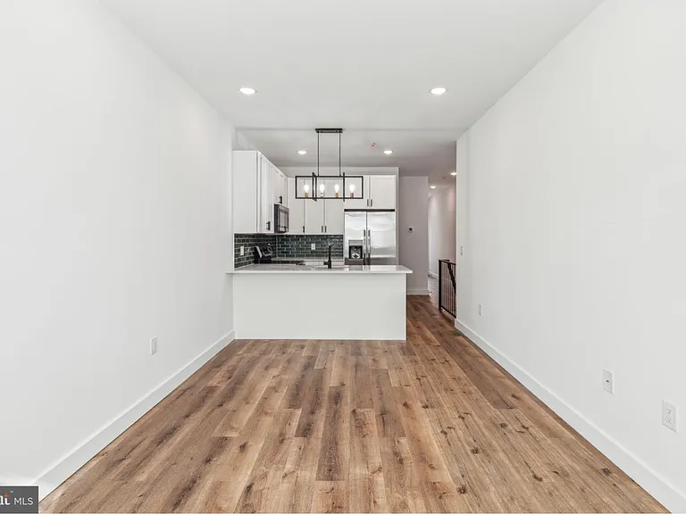 415 W York St #1 — Photo 3