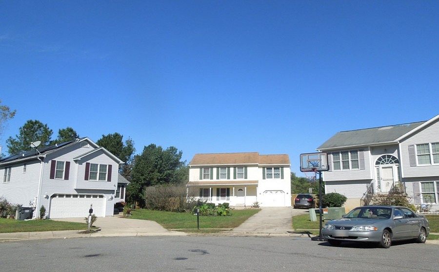 2nd image of 21404 Carmen Woods Dr
