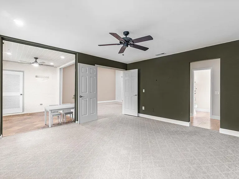 9240 Sabal Ridge Cir #B — Photo 12