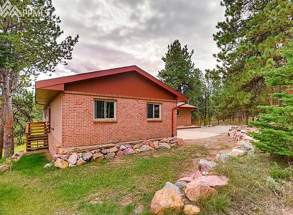 3rd image of 172 Stillforest Ln