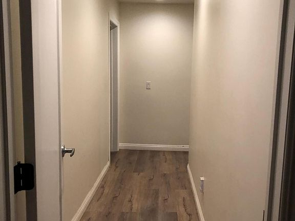 4th image of 1641 E Mountain St #1