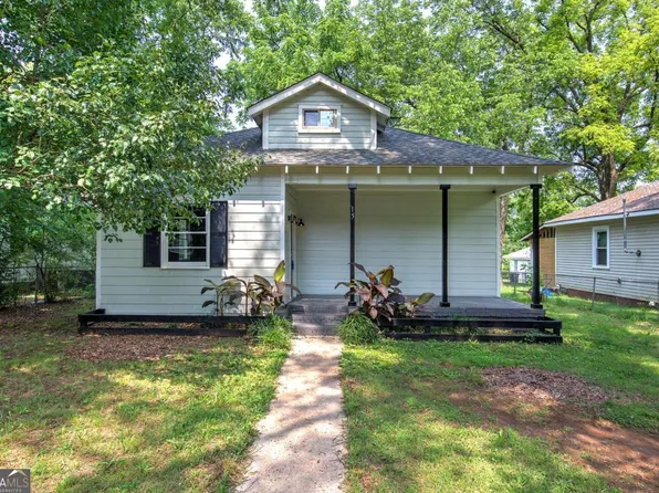 15 Akron St, Cartersville, GA 30120
