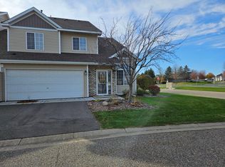 1652 Meadow Pl, Shakopee, MN 55379