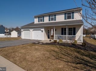 3 Eagles Ln, Reading, PA 19608