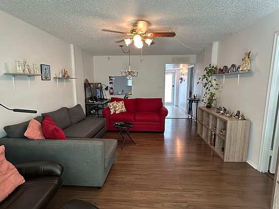 5th image of 115 Royal Pk Drive #2g