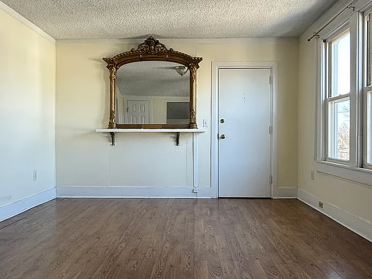 23 Brown St #3 — Photo 6