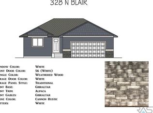 328 N Blair St, Canton, SD 57013