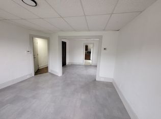 456 Broadway Blvd APT 4, Pitcairn, PA 15140