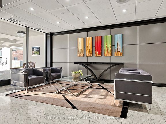 4th image of 77 Maitland Pl #224