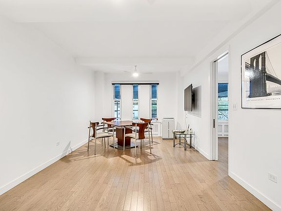 4th image of 7 Park Ave APT 21