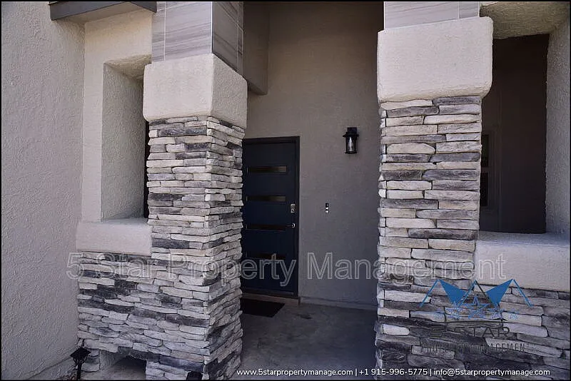 4 bed, 3.0 bath, 1998 sqft, $2,075 — Photo 4