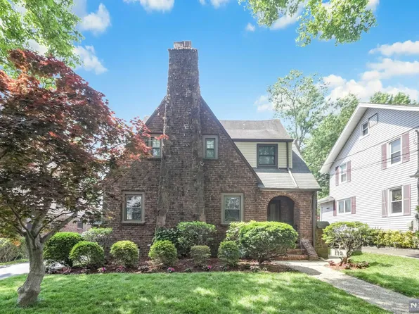 112 Johnson Ave, Teaneck, NJ 07666