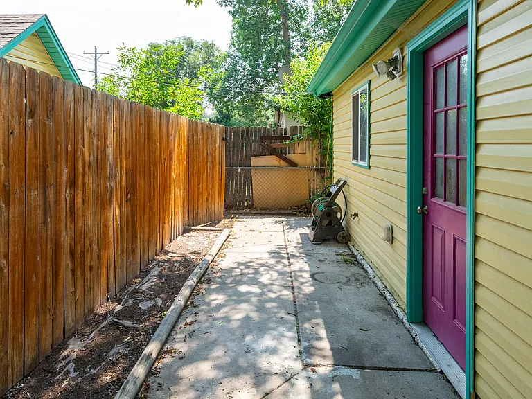 2312 W Platte Ave — Photo 17