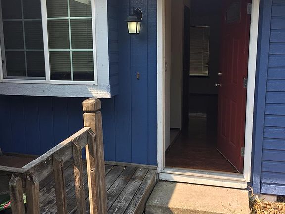 4th image of 9308 Deerbrush Ct SE