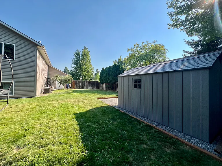 2093 E Greenleaf Ln — Photo 26