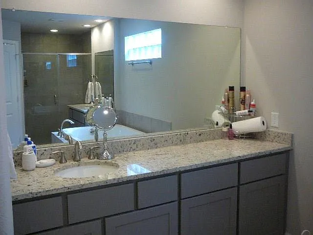 5326 Larkin St — Photo 15