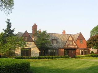161 Irvine Ln, Grosse Pointe Farms, MI 48236