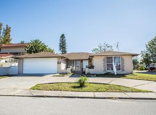 9040 Suffolk Ln, Port Richey, FL 34668