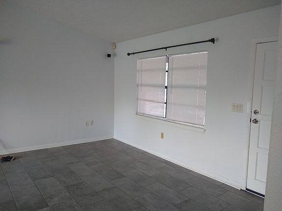 3rd image of 2043 Woodbriar Loop S