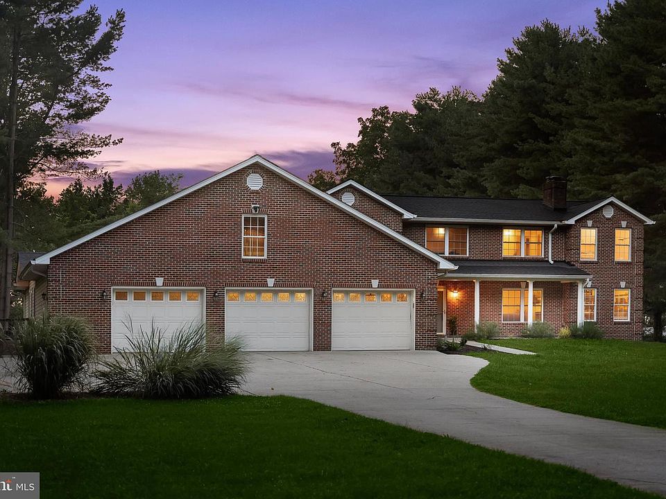 1st image of 3045 Holland Cliffs Rd