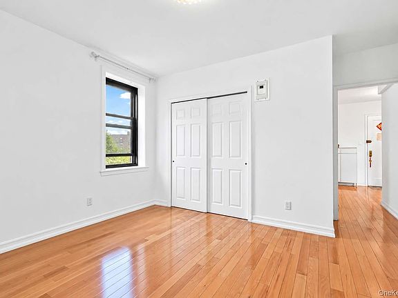 5th image of 140-08 28th Road #5F