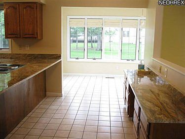 5th image of 5994 Castlehill Dr