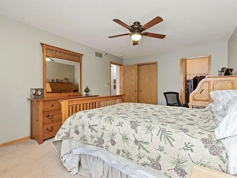3702 Little Linden Curv — Photo 8