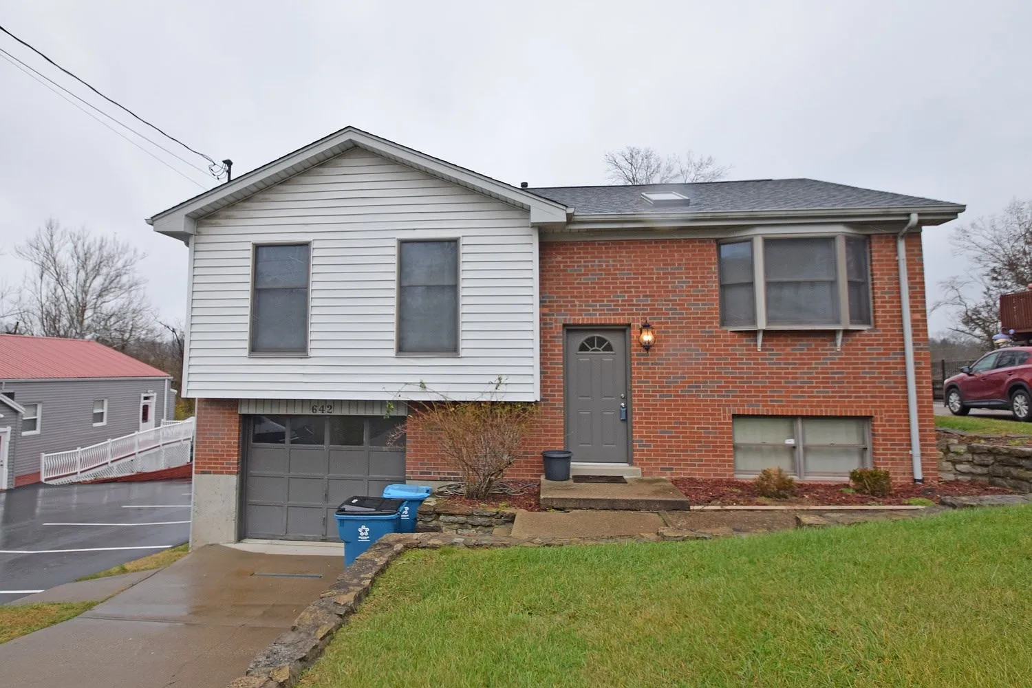 642 Grand Ave photo 1