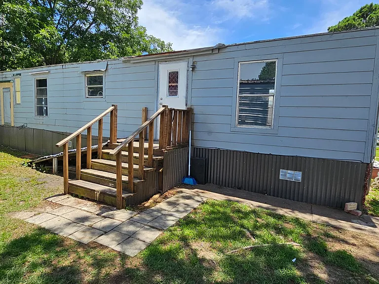 511 E Oakdale St #20 — Photo 3
