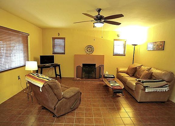 Spacious living room