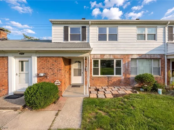 10366 Manorford Dr, Cleveland, OH 44130